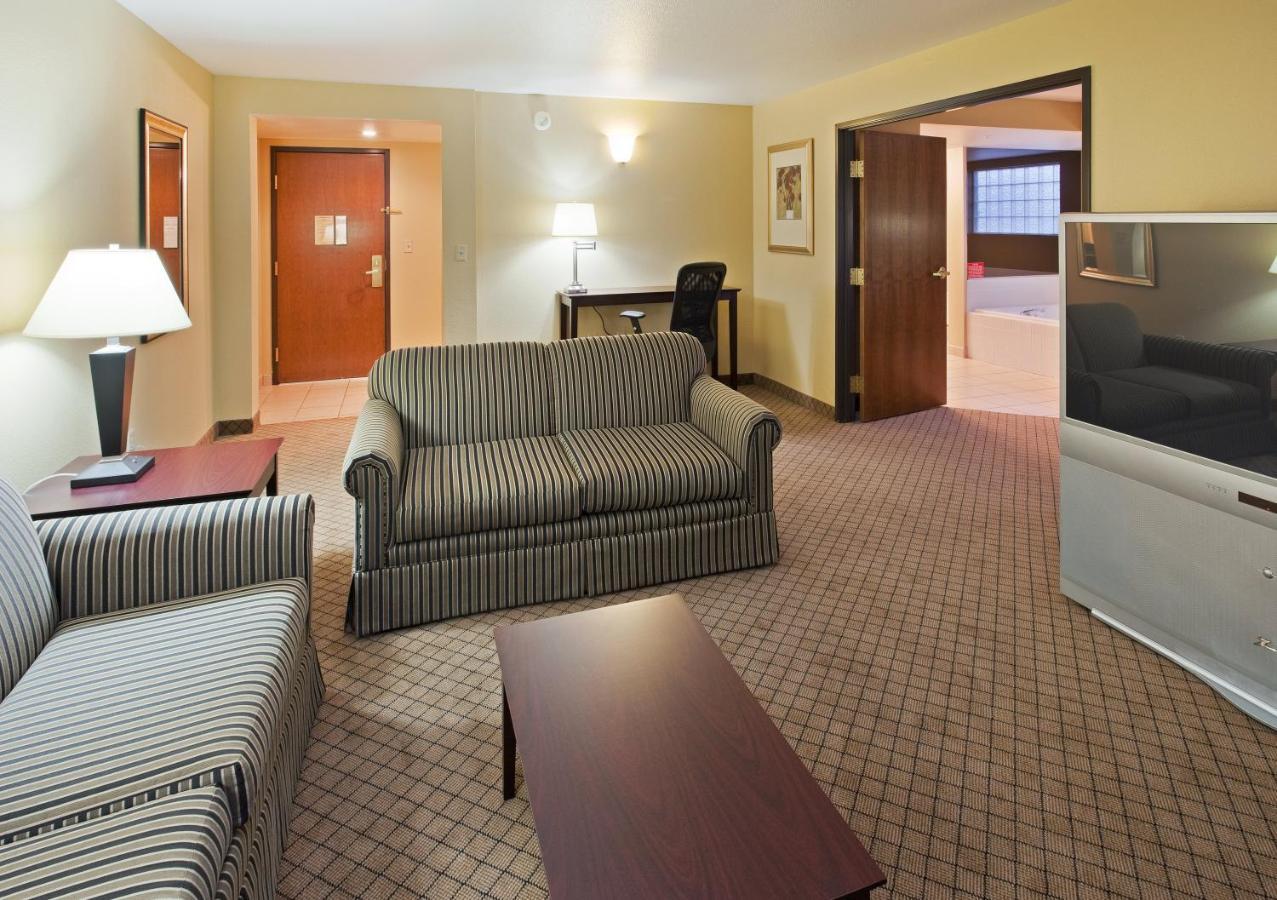 Holiday Inn Express Fallon By Ihg Εξωτερικό φωτογραφία