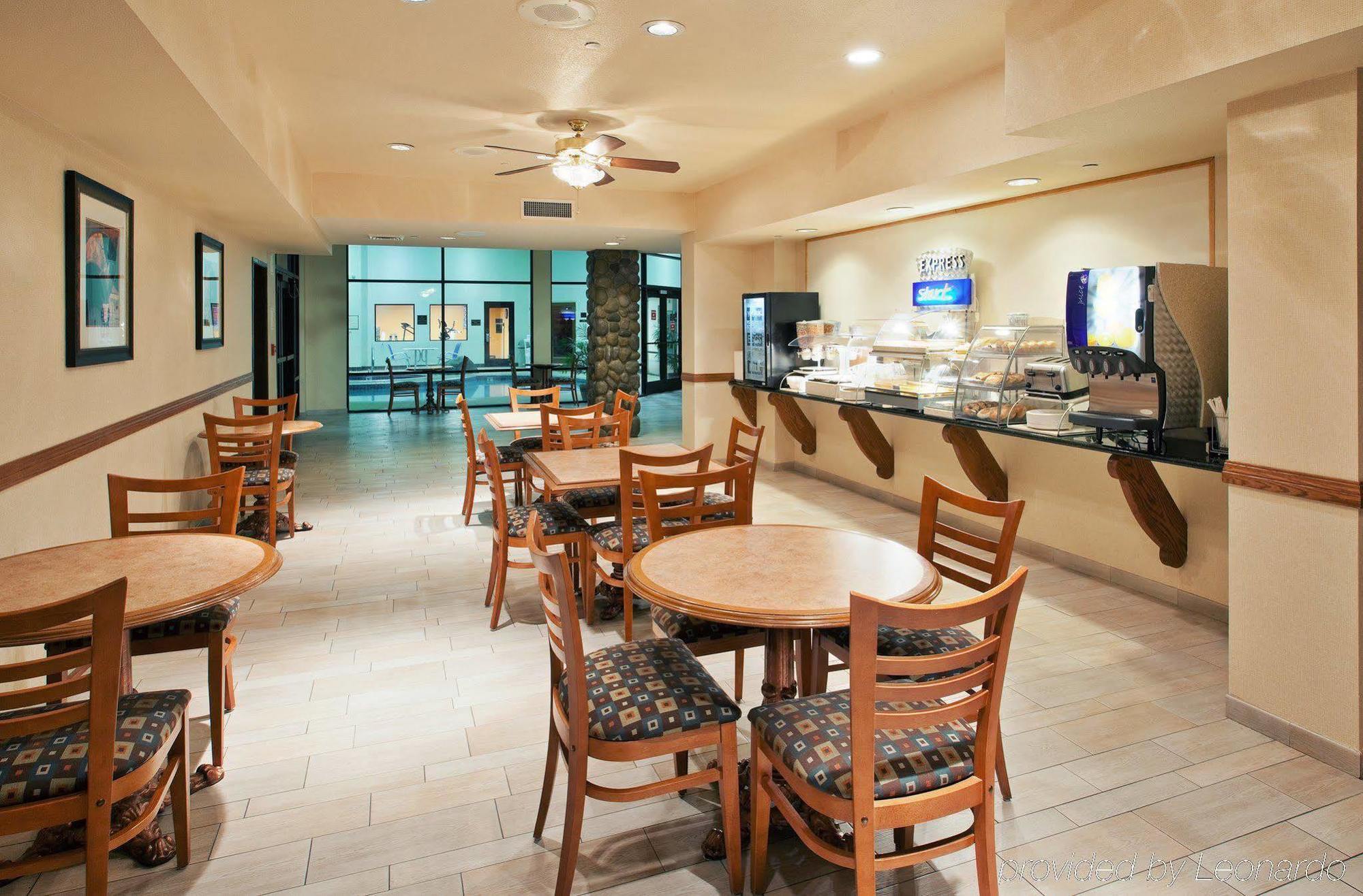 Holiday Inn Express Fallon By Ihg Εστιατόριο φωτογραφία